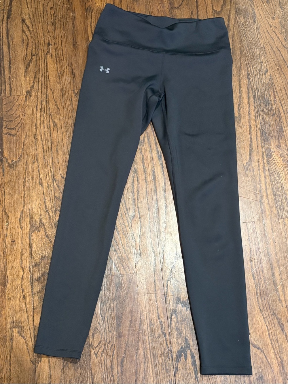 Under Armour Black Women's compression Performance Leggings cold gear- medium